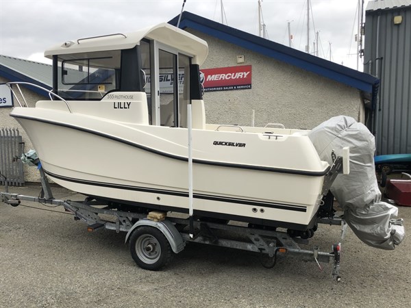 Used Quicksilver Captur 555 Pilothouse